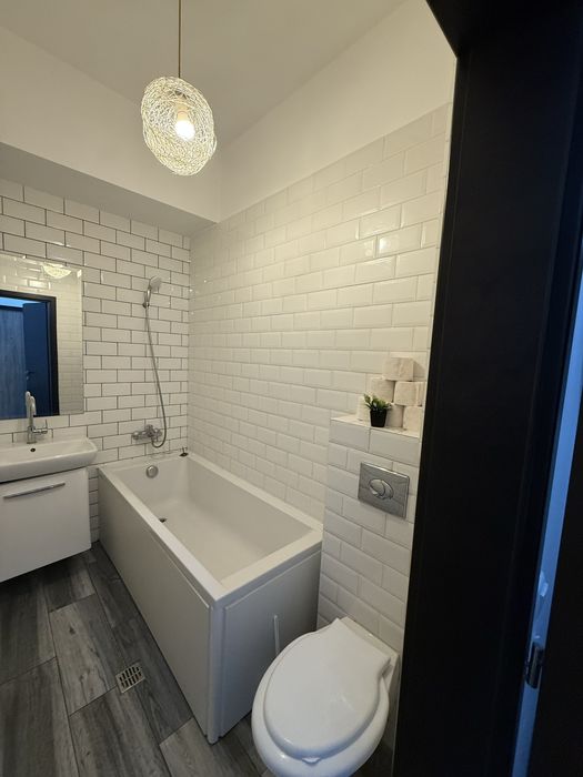 APARTAMENT REGIM HOTELIER / cazare iasi / zona palas /self check in /24/24