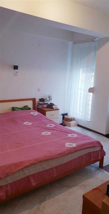 Дава се под наем Двустаен апартамент в Бургас, Лазур - 57 кв.м за 204 € - Снимка #1