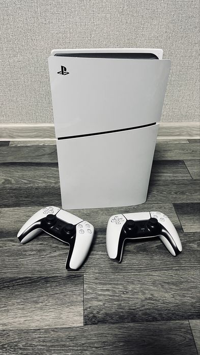 Продам PlayStation 5 Slim 2TB с дисководом