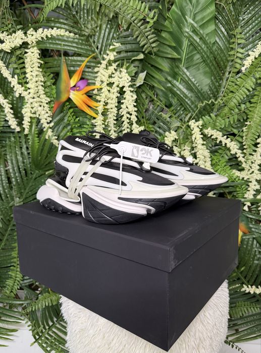 Balmain Unicorn Black White