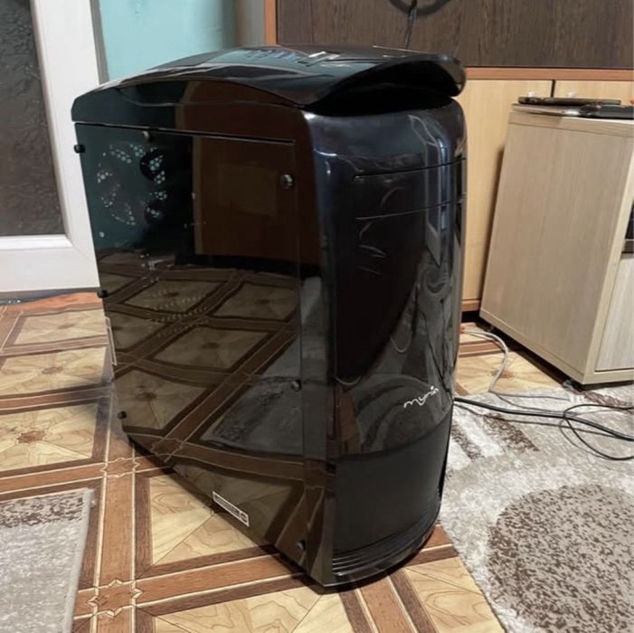 Vând PC Gaming MYRIA Digital 23 (schimb cu ps4 + diferenta)