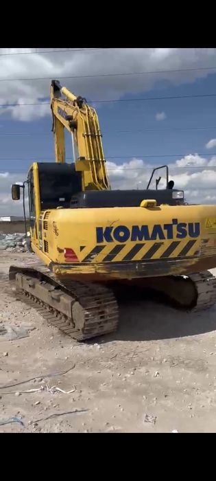 Экскаватор Коматсу 220-8