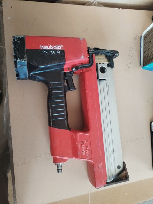 Capsator pneumatic  750XI