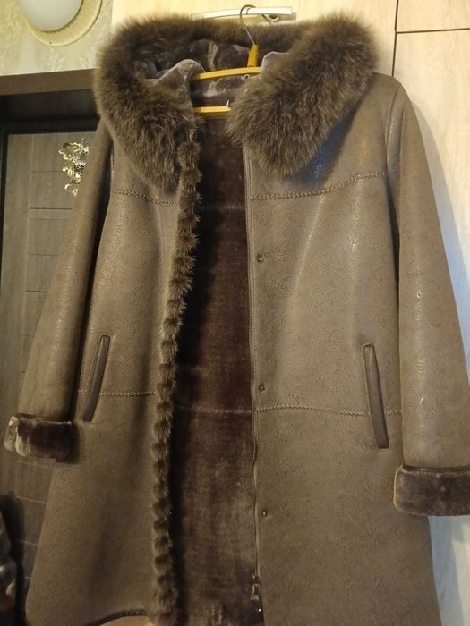 Продам дублёнку женскую