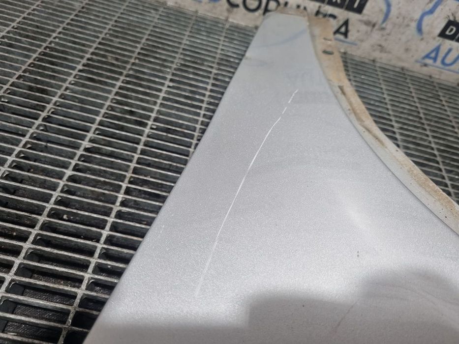 Aripa Stanga Fata Volkswagen Tiguan 5N 2008 - 2011 4 Usi Reflex silver Metalic LA7W ...