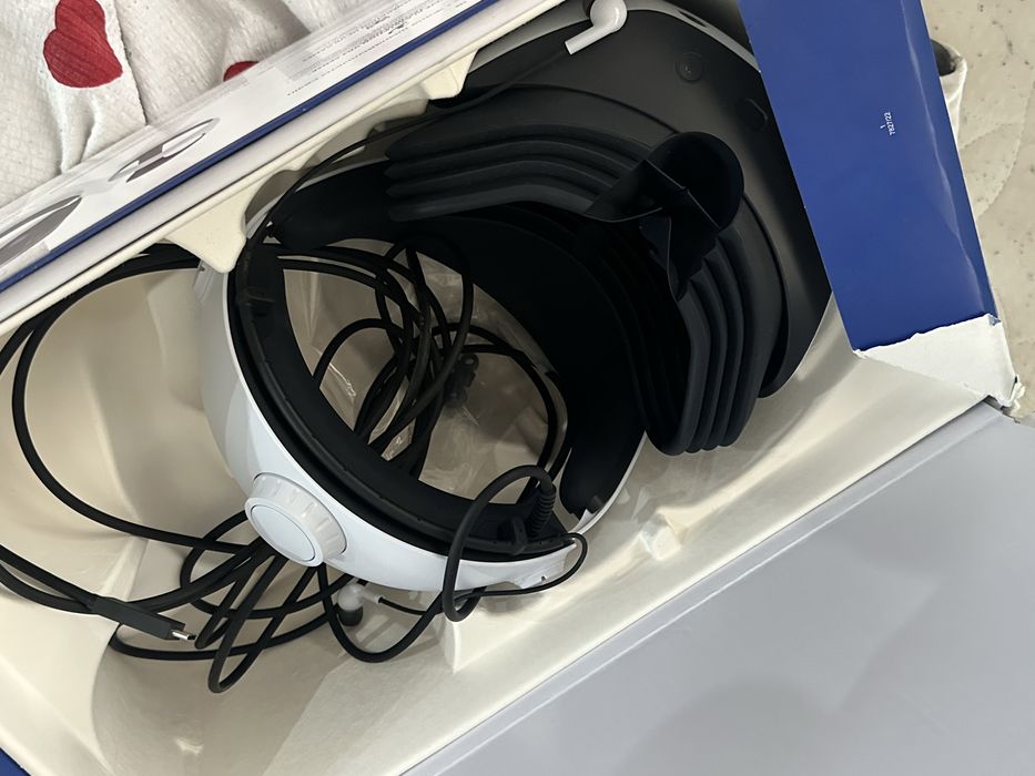 Продам Ps5 с полным комплектом