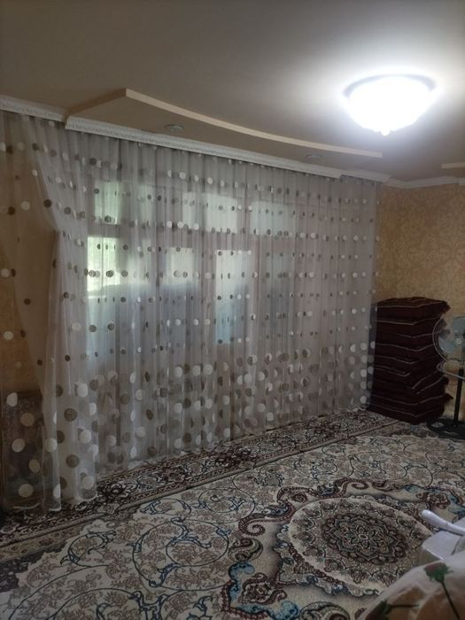 Чирчик Шахар дом октября бозор оркасида 2 хонали 50 кв
