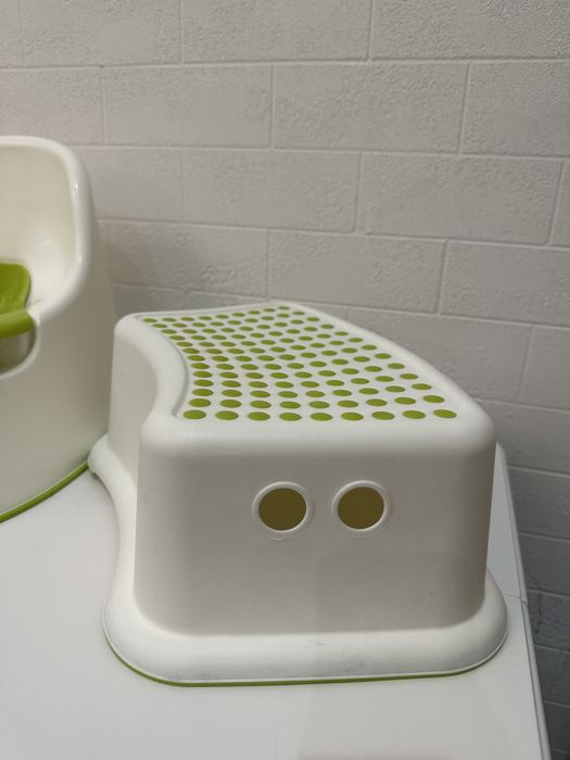 Горшок , подставка икеа