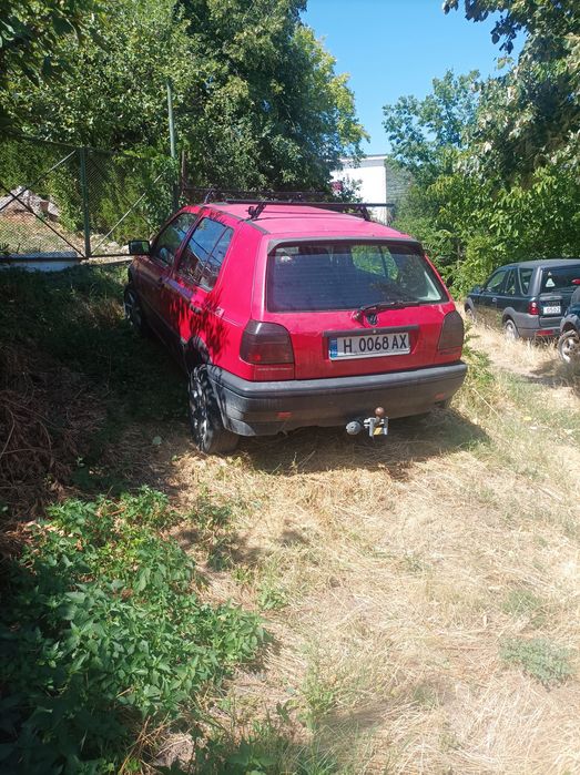 Фолксваген Голф 3 на части 1.6 газ бензин