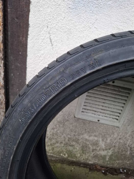 Vand 2 cauciucuri de vara R19