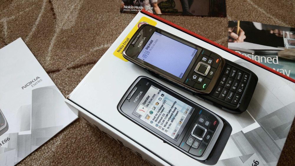 NOKIA E66 made in Finland  lifetimer mic in perfecta stare cu cutia si toate accesoriile originale