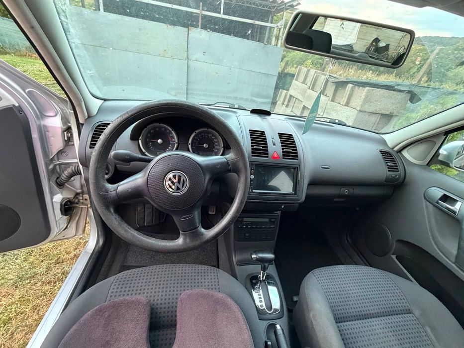 Vând Vw polo 1.4 16v , 75 CP , cutie automată