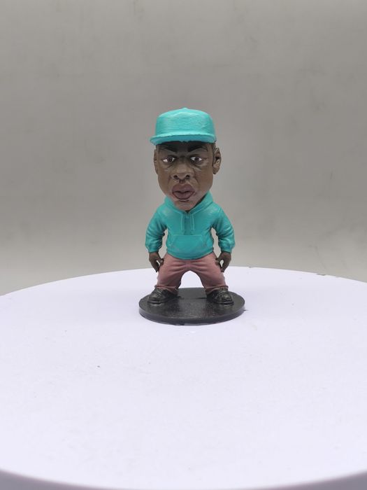 Фигурки на 2pac и Snoop Dogg в различни цветове и размер.