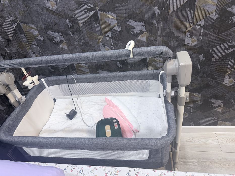 приставная кроватка с электро качанием