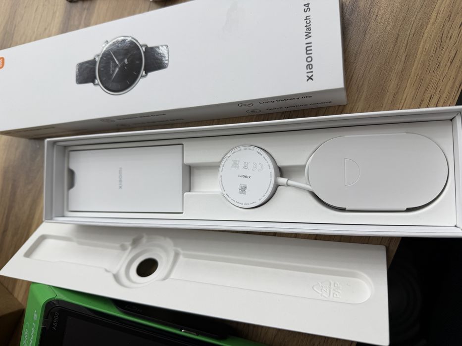 Продам часы xiaomi watch s4 41m
