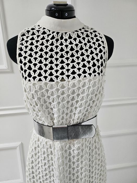 Нова рокля в бяло, без забележки, размер 14