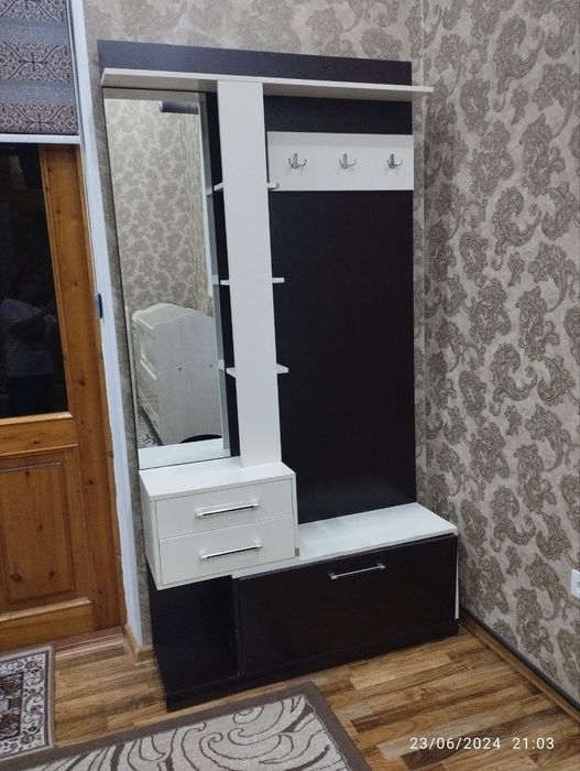 мебел и шфанер...