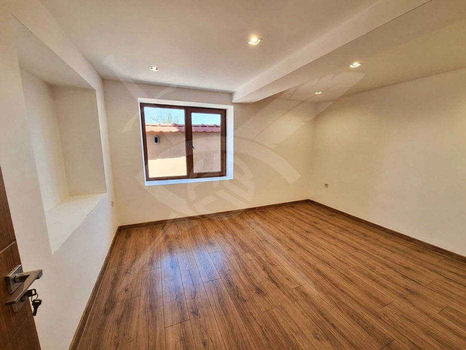 Продава се Къща в с. Старосел, Област Пловдив - 140 кв.м за 1518 €/кв.м - Снимка #2