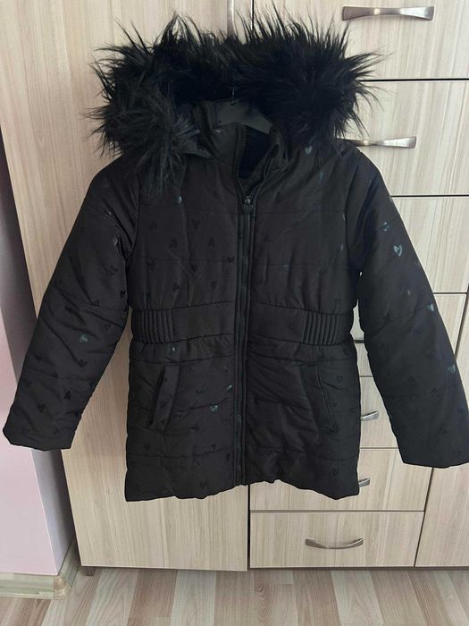Дебело зимно яке с качулка 7-8г.