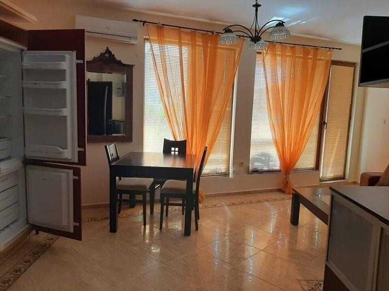 Двустаен апартамент в централна градска част!