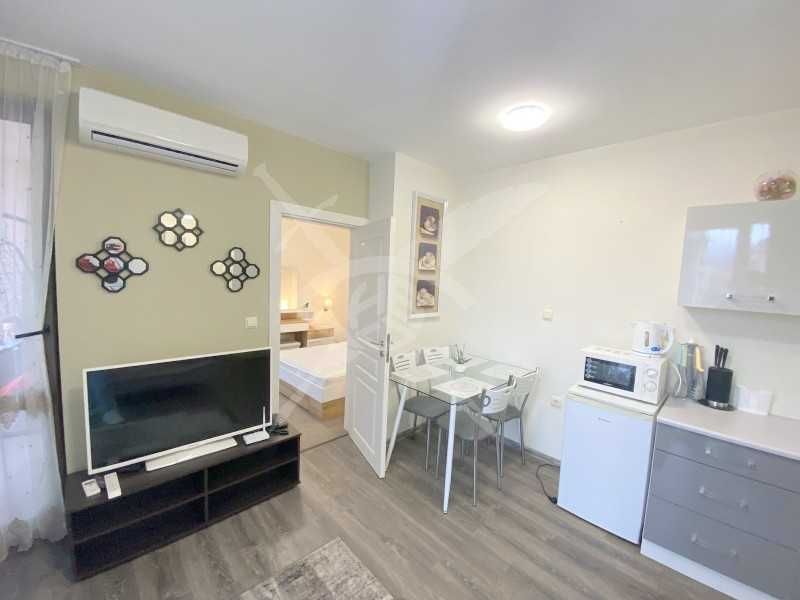 Продава се Двустаен апартамент в Несебър - 59 кв.м за 1306 €/кв.м - Снимка #2