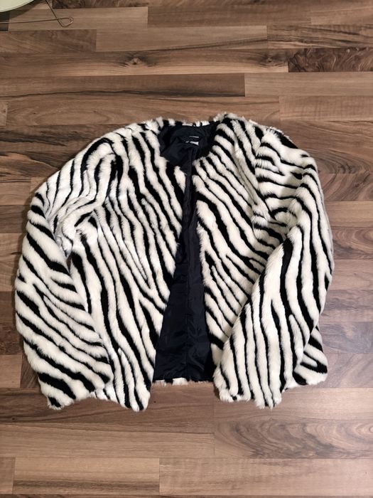 Blana imprimeu zebra. Masura S-36