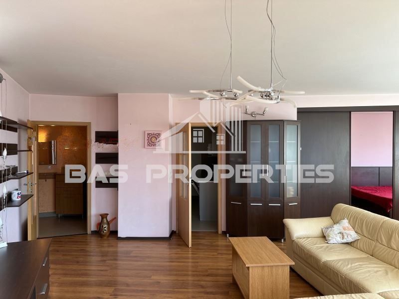 Продава се Четиристаен апартамент в София, Манастирски ливади - 141 кв.м за 1519 €/кв.м - Снимка #3