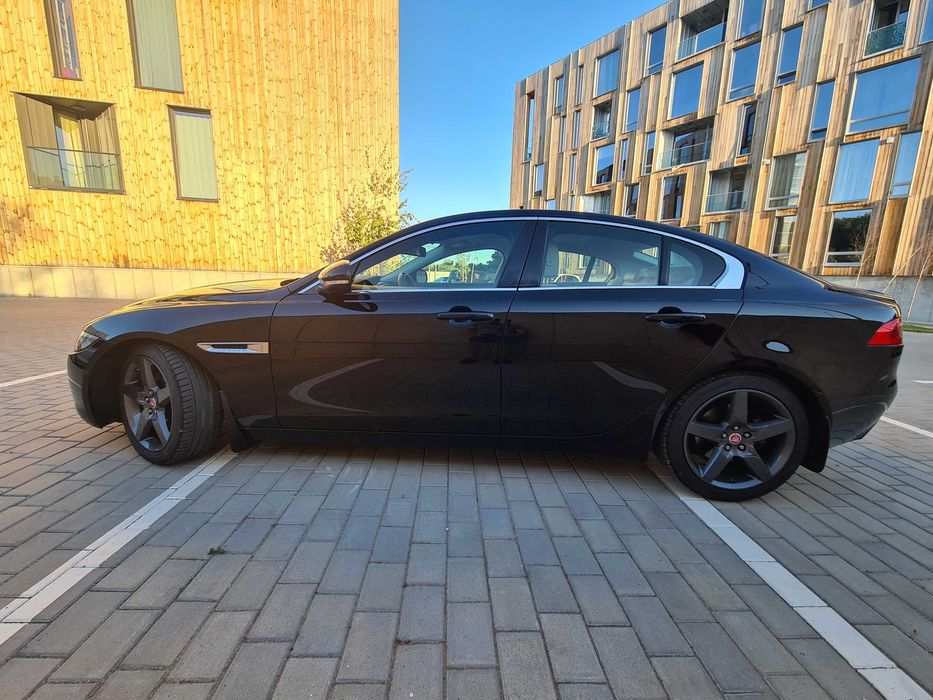 Jaguar XE 2016 2.0d - Al doilea proprietar - Distribuție schimbată