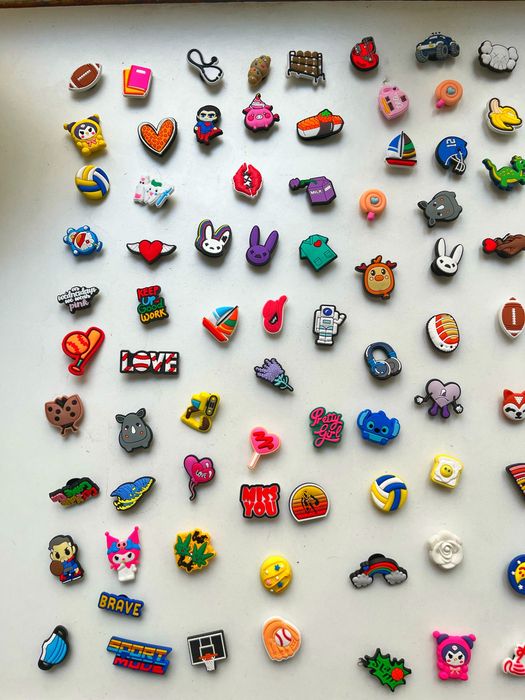 Jibbitz LA ALEGERE! CEL MAI MIC PRET figurine charms pin crocs