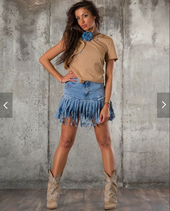 Пола-панталон MAIN CHARACTER, син цвят