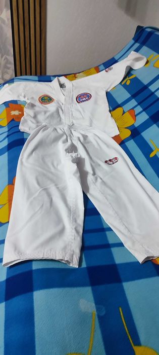 Продам кимоно размер 122