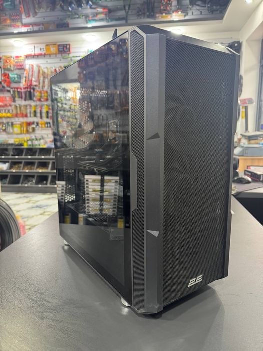 PC: Core i7-14700KF / RTX 4070Ti / 32GB RAM