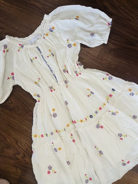 BENETTON и ZARA чисто нови роклички