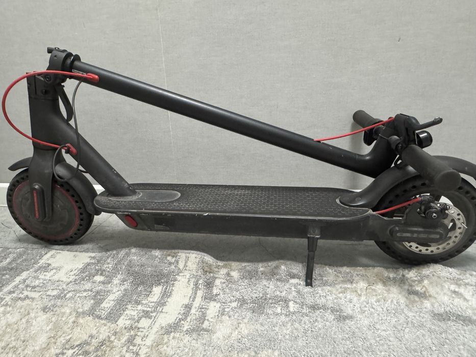 Продам электросамокат