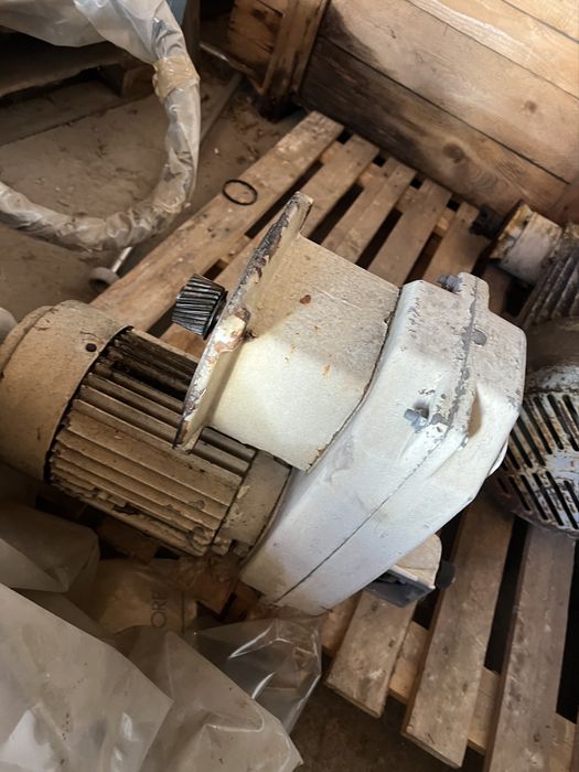 Motoreductor GEBR. BELLMER R150/U – 3.0 kW, 220 rpm – Germania