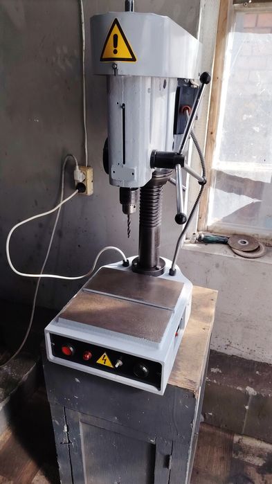 Sotladi Sivrlni Stanok xolati zor kam ishlagan shpindl lufti yuq