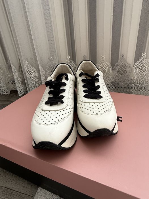 Кроссовки Баскони