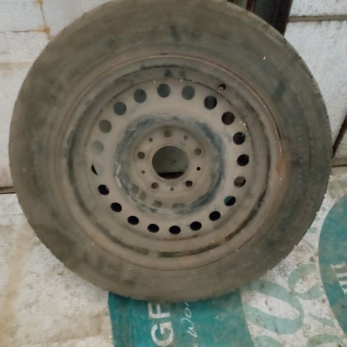 Продаю Диск  на BMW