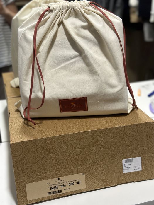 Продам сумку тоут от ETRO