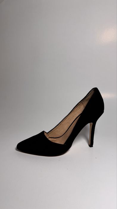 Pantofi Zara negri cu toc