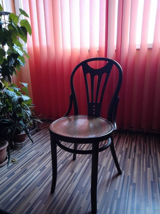 Scaun stil thonet , vintage, produs la Pâncota