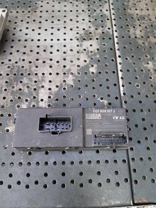 Modul calculator haion skoda superb b8 3v 5q0959107j a2c73762913