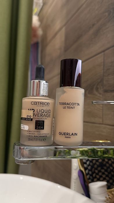 Тональный крем Guerlain и Catrice