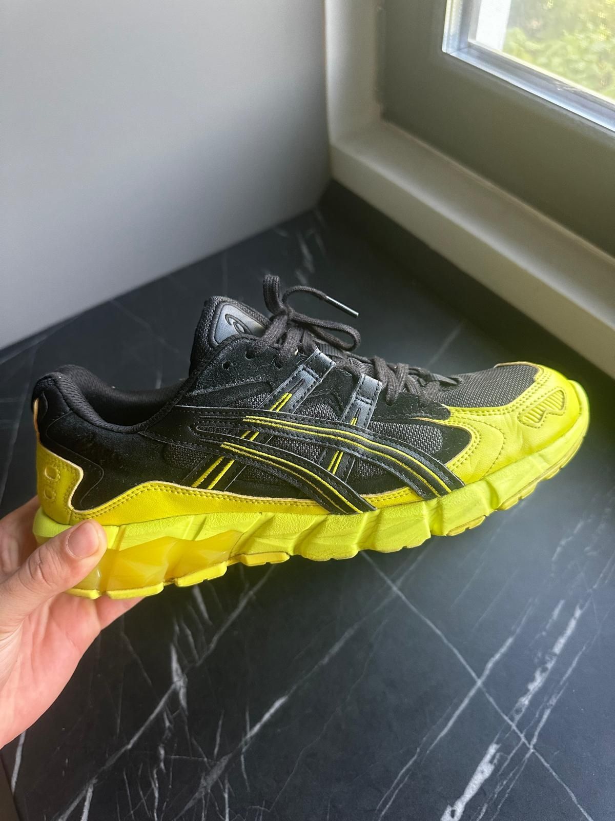 Adidasi asics hot sale