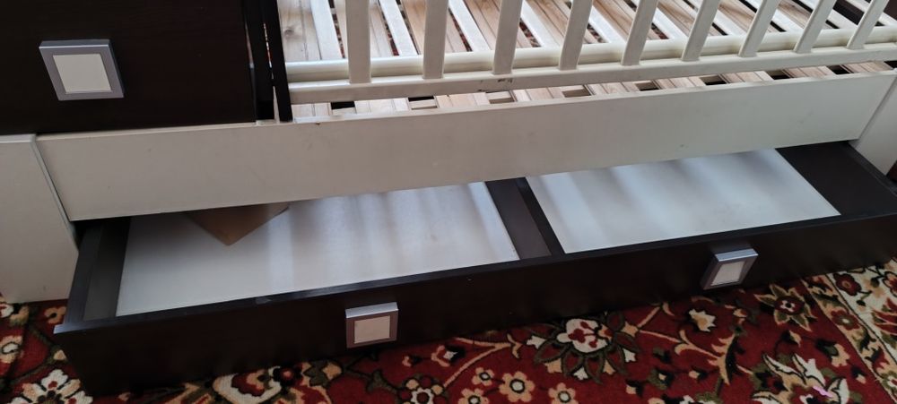 Манеж 3 в 1 с маятником