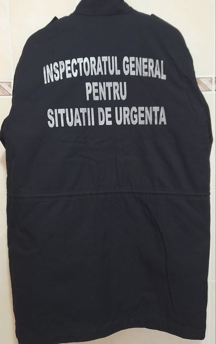 Scurta IGSU aproape noua marimea 50 cu II.