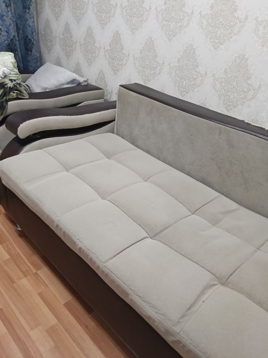 Продам мягкий уголок 30000т.