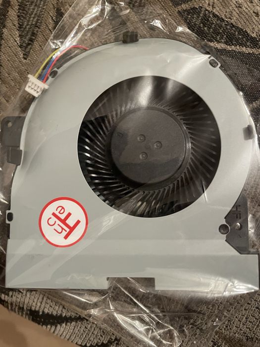 Продам куллер новый для ноутбука GL502