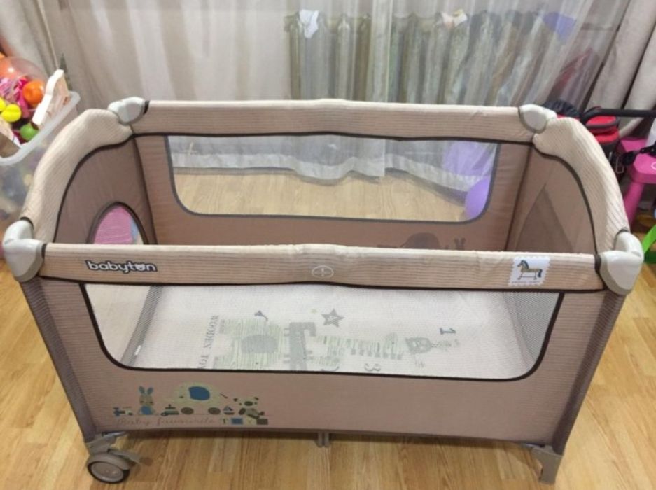 Продам детскую кроватку -трансформер