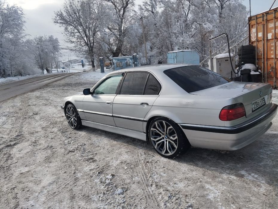 Продаю БМВ е38 !